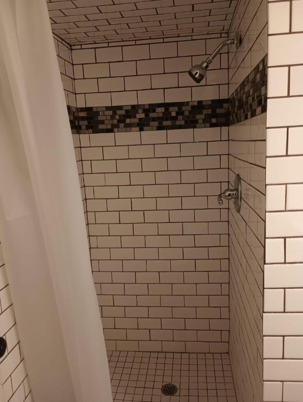 Cedar Inn & Suites image 8